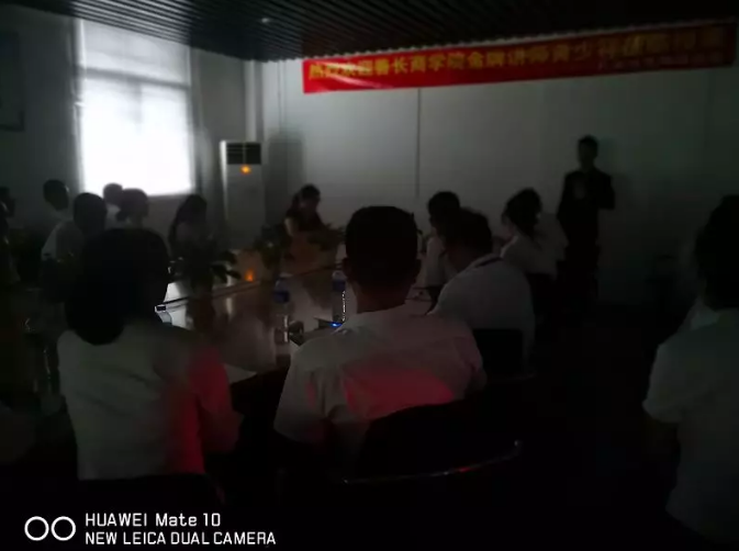 ��������������(sh��)�ڱ��������A�ڈ�(zh��)�С���Ӗ(x��n)���(d��ng)����