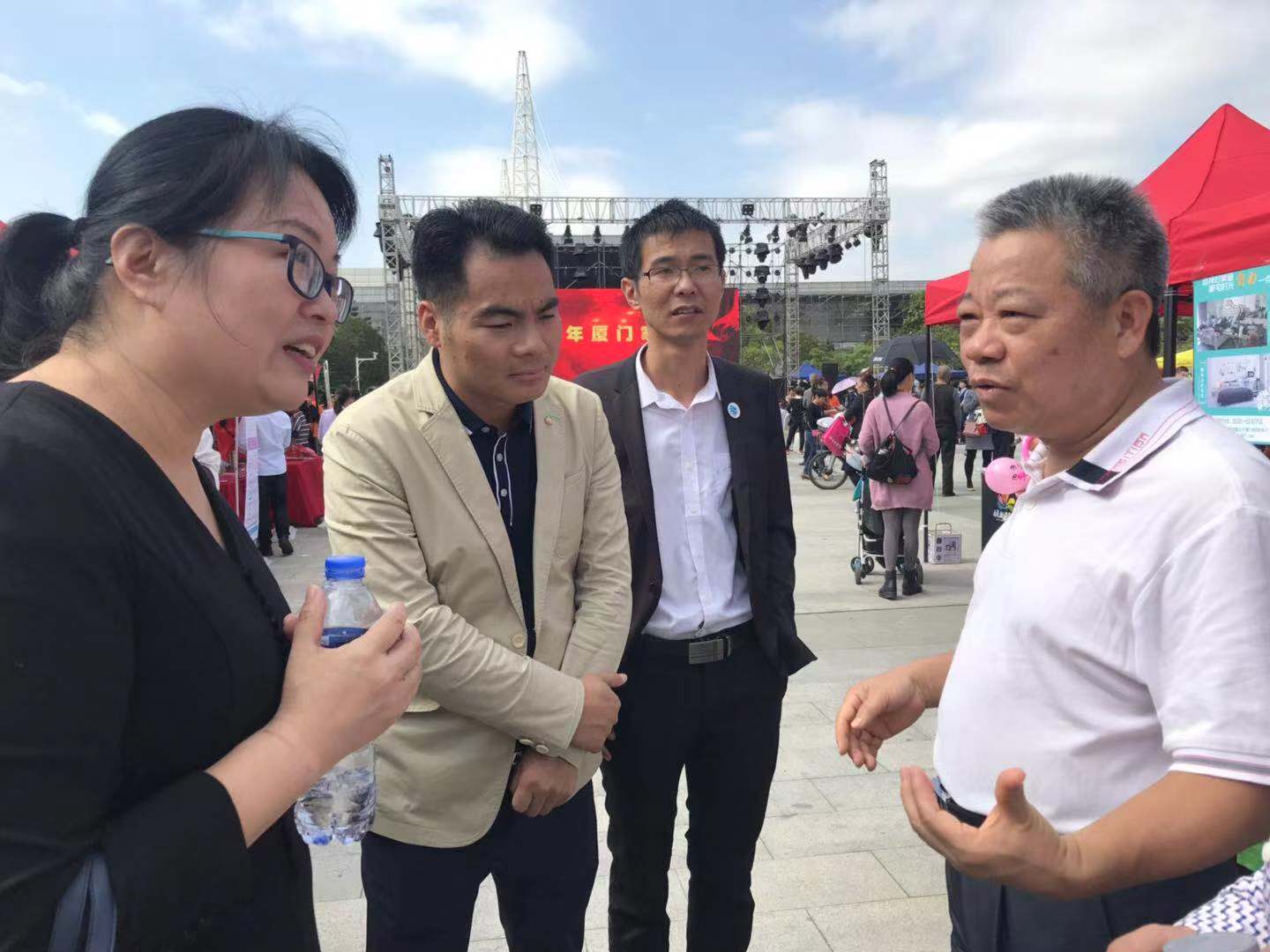 2018������(ji��)�A�M��Ļ����ȸ�������B�TƷ�|����